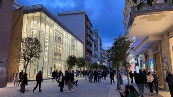 Via dei Mercanti am Samstag Abend
