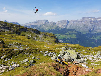 Spezial-Baggerarbeiten Adrian Krieg GmbH, Eschenbach Telefon 079 586 32 47  Leitungsbau Leitung freilegen Antennen Gas Kanalisation Wasser Quellwasserfassung Sanierung Steuerleitung Schneekanonen Zuleitung