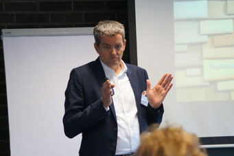 Dirk Offermanns (König + Neurath AG) beim Social Talk 2018 © Sabine Schlitt, EKKW