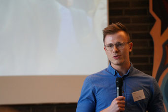 Dominik Nitsch (Linguedo) in der Arena der Sozialpioniere beim Social Talk 2018 © Sabine Schlitt, EKKW