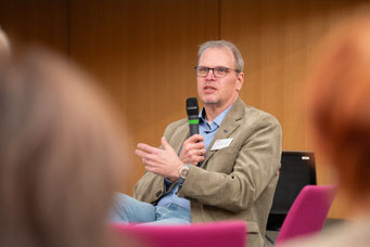 Prof. Dr. Matthias Freise (Universität Münster) bei der Fish-Bowl Diskussion. | Foto: Schader Stiftung
