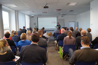 Prof. Dr. Alexandra Cloots (Fachhochschule St. Gallen) beim Social Talk 2018 © Sabine Schlitt, EKKW