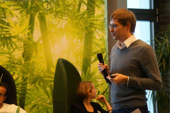 Tobias Buchwald (DIGETECH) in der Arena der Sozialpioniere beim Social Talk 2018 © Sabine Schlitt, EKKW