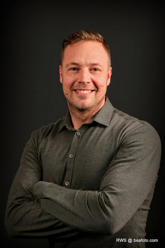 Profielfoto? Een professionele LinkedIn foto #bsafoto #Profielfotografie #professionele-#profielfoto #linkedin  #Professioneel #fotograaf #Breda #bedrijven #ondernemers