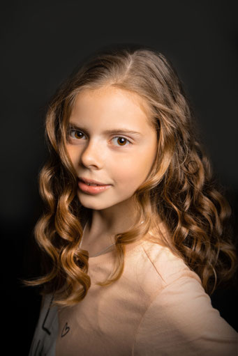 Fotoshoot kinderfeestje in Breda met vriendinnen – een origineel verjaardagsfeest in een professionele fotostudio