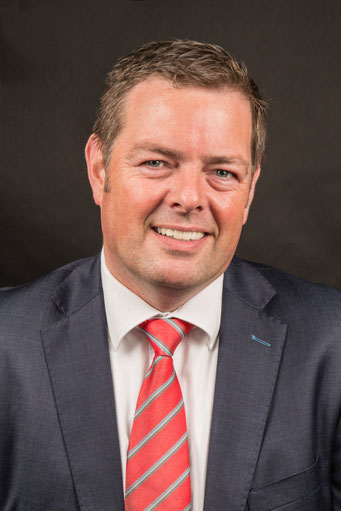 Zakelijke portretfotografie, Zakelijk portret of professionele profielfoto, zakelijk portret fotostudio, Bedrijfsfotografie, Commercieel, Zakelijk, Linkedin portret, Zakelijk portret of professionele profielfoto, 