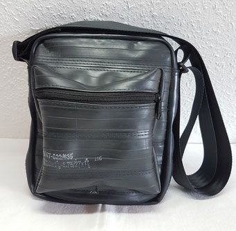 Marion Kienzle Upcycling & Design - Tasche - Umhängetasche - recycelt - Fahrradschlauch - Unikat - nachhaltig 
