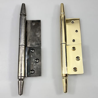 Original und Nachguss von altberliner Lappenband / Türband. Echte Handarbeit aus massivem Messing mit Stahlstift. - nachguss.de