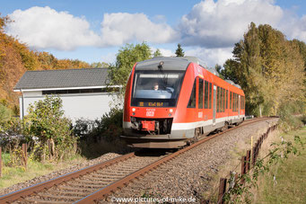 648 335 / 835 am 18.10.2013 zwischen Timmdorf und Plön als RB Lübeck - Kiel
