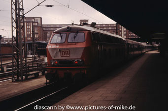 218 260 am 2.4.1995 in Hamburg-Hbf.