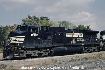 NS #8916 am 2.10.2001 in St. Thomas (Foto Sammlung Mike Röntsch)