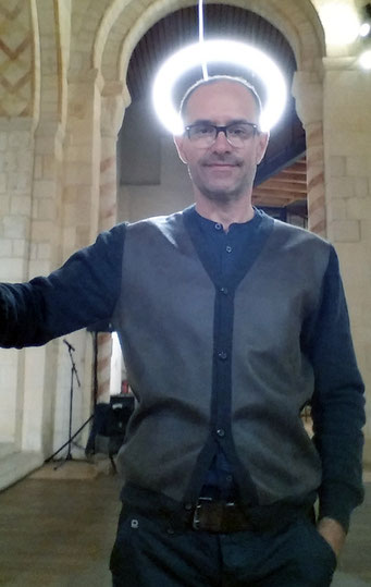 Moi aussi je suis un Saint - installation - 2013