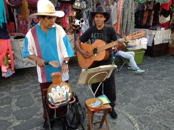 Musicos en Tepoztlan, Mor