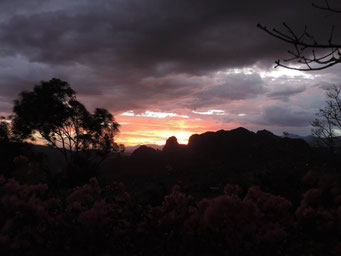 Vista atardecer Tepoztlan, Mor