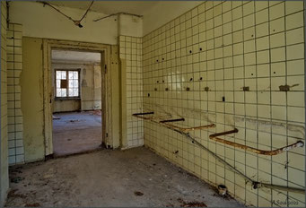Hygiene ist das Gebot der Stunde: Waschbecken geklaut! Lockerungen?