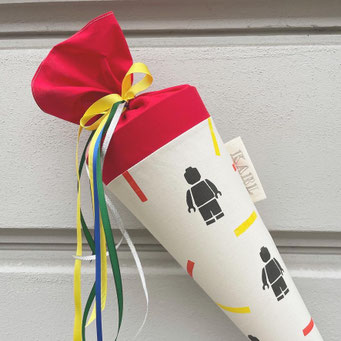 Schultüte Spielzeugmännchen