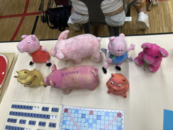 La 2e famille cochon, mais un peu moins miniaturisée
