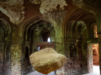 CHEN GUANG HUI, Floating rock