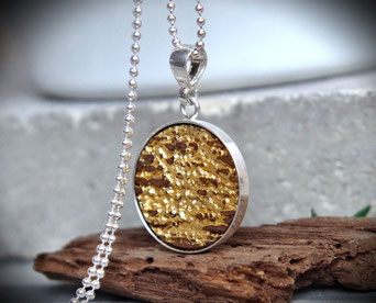 Damenketten aus Holz mit 925 Silber, Blattgold und Platin aus historischen Hölzern