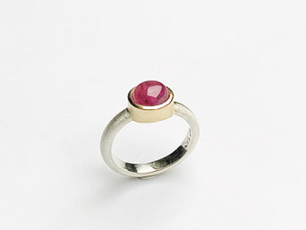 Silke-Erdtmann-Schmuck_Ringe_Silber_Gold_Rosaturmalin
