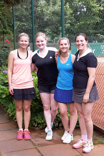 S.C. Sperber Tennis Damen Pokalmanschaft nach einem Sieg bei TEGA