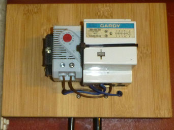 Thermostat mit Leistungsschütz