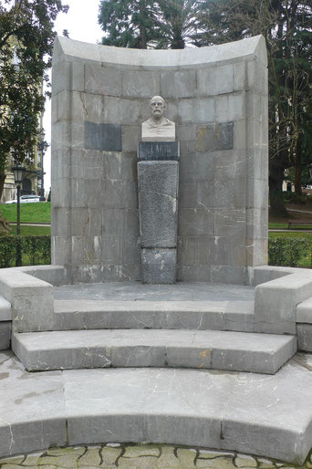 Monumento de Alas «Clarín». Campo de San Francisco de Oviedo (fotografía de Fernanda Burón).