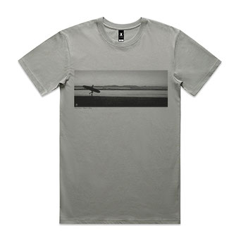 Byron Bay T-Shirt Silhouette Surfer Oyster