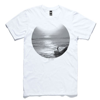 Byron Bay T-Shirt sunset surf at The Pass