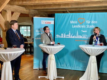 v.l. PSts Enak Ferlemann, Kai Seefried MdL, Landwirtschaftsministerin Bärbel Otte-Kinast