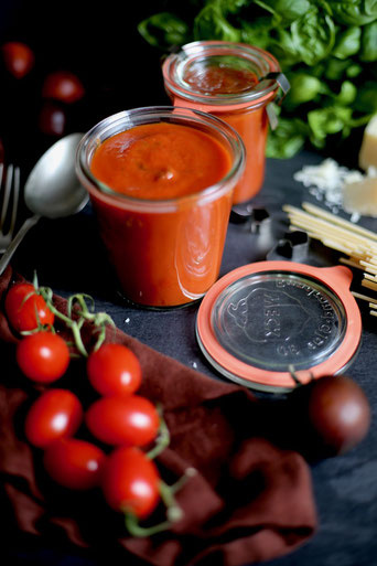 Tomaten-Basilikum-Sauce, Tomatensauce, Paradeissauce, Paradeiser, Tomaten, Tomatensugo, Bolognese