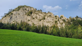 Kleiner Barmstein mit Südgrat (rechts)