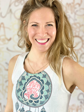 Lisa Hemsath Sunny Mind Yoga