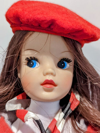 Close up of first edition of Martinair Sindy with stick in lashes.