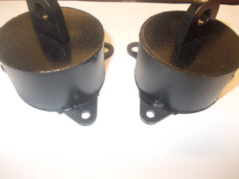 Silentbloc Moteur 488 Renault Juvaquatre droit et gauche Référence MR0500 La paire 148€ Plus frais expédition 