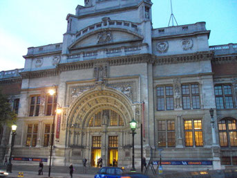 vitoria and albert museum