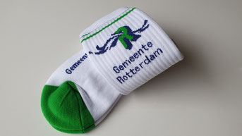 custom made sokken Nederland, sokken met logo laten maken, gepersonaliseerde sokken bedrukken, bedrijfssokken op maat, sokken laten maken Nederland, bedrukte sokken met logo, sokken voor bedrijven en verenigingen, sokken bedrukken Nederland