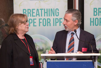 Im Gründungsjahr 2016 Elena Gentile (MEP) und Präsident Carlos Lines Millán