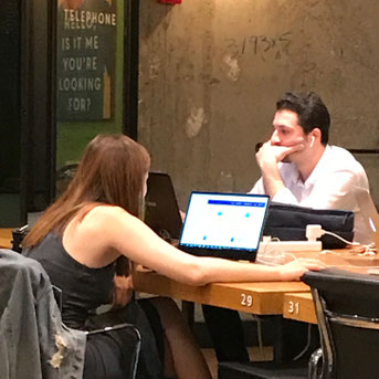 JUNGE GRÜNDER IM CO-WORKING-SPACE
