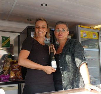 De gauche à droite : Adeline Roberton et Gaëlle Vaudé.