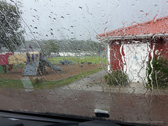 Heftiger Regenschauer auf dem Liseberg-Campingplatz