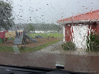 Heftiger Regenschauer auf dem Liseberg-Campingplatz 