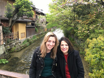 　　　　　　　　　Gion-shinbashi, shirakawa-stream