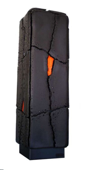 Terre cuite émaillée sur plaques d'acier - Hauteur : 67cm - Largeur : 21cm - Profondeur : 21cm - Disponible à la vente