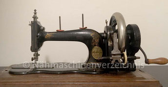 Pfaff Typ A, Langschiffchen-Geradestich-Haushaltsnähmaschine, Hersteller: G. M. Pfaff, Kaiserslautern, Baujahr 1883 (Bilder: J. Brinkert)