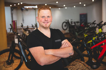 e-Bikes, Pedelecs und Speed Pedelecs anschauen, kaufen und Probefahren in der e-motion e-Bike Welt Worms Markus Langenecker Werkstatt und Service