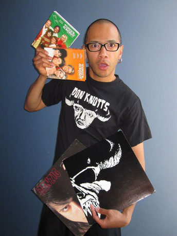 Danko Jones mit "Don Knotts"-Funshirt