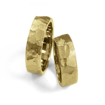 Trauringe mitt facetten in Gold 14ct