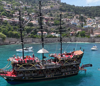 Avsallar Boat Tours | Pirate Ship, Relax & Yacht Trips