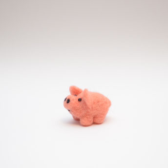 Säule aus Filz, Schweinchen, Glücksbringer, kleine Glücksbringer, süsses Schweinchen, kleine Geschenke Silvester, Souvenir Silvester, Schwein, Schwein Glücksbringer, Filzfigur, Filztiere